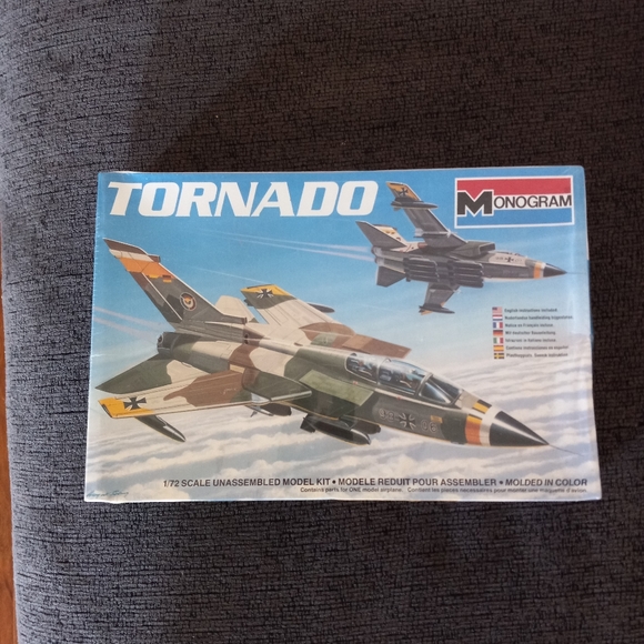 Monogram Panavia Toranado Plastic Model Kit Scale 1/72 - Picture 5 of 5